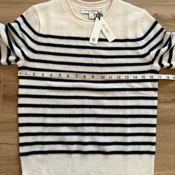 Banana Republic Lightweight Cashmere Short Sleeve Sweater White Navy Stripe S - Picture 3 of 7